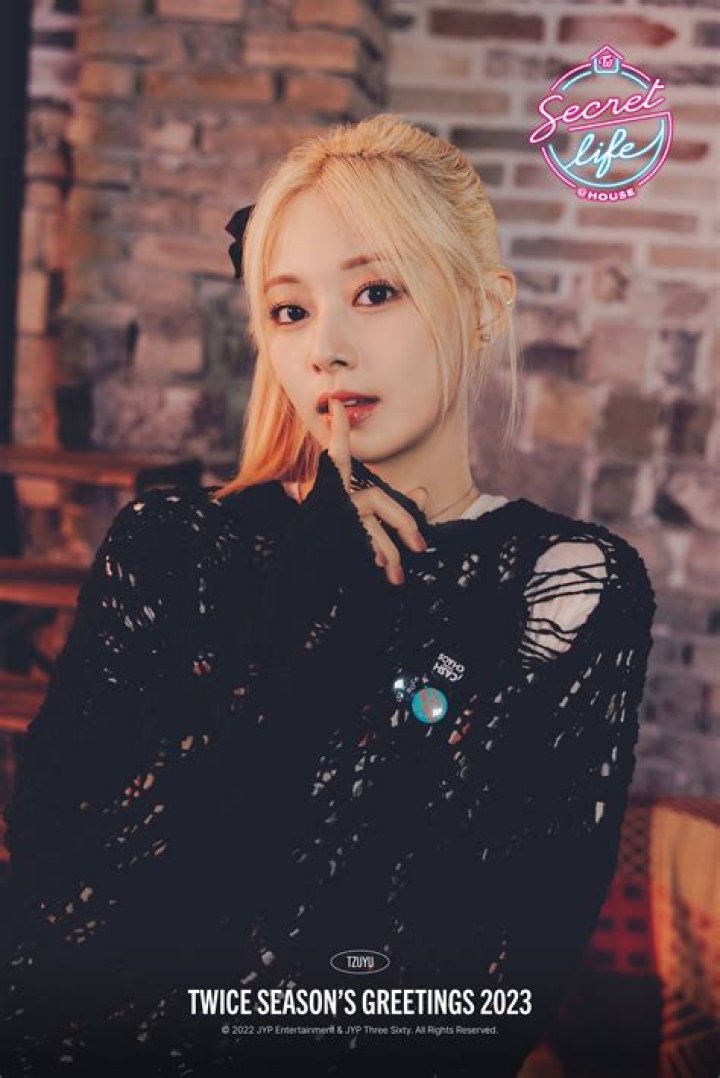 TWICE Season’s Greetings 2023 Teaser Photos (HD/HQ)